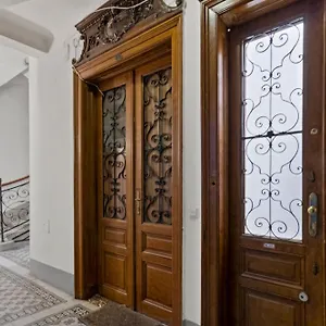 Designer Near Schoenbrunn Apartment