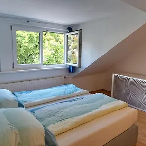Döbling Apartment